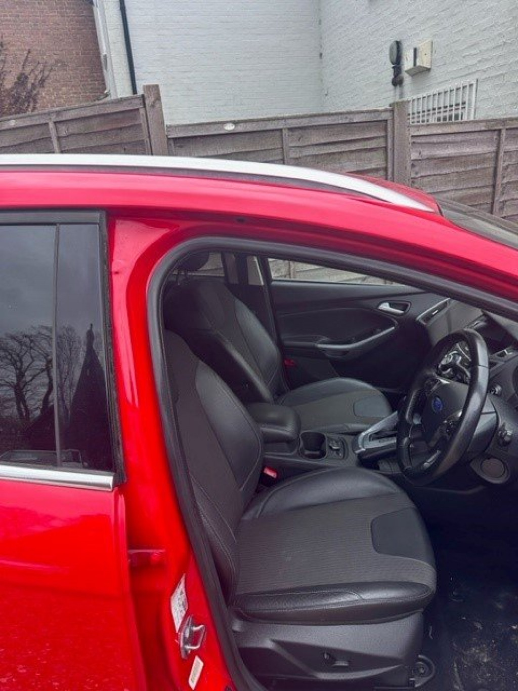 FORD FOCUS