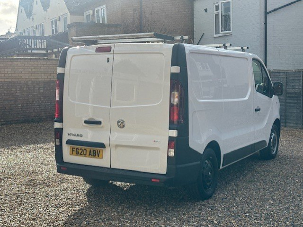 VAUXHALL VIVARO