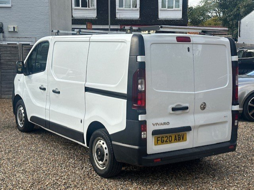 VAUXHALL VIVARO