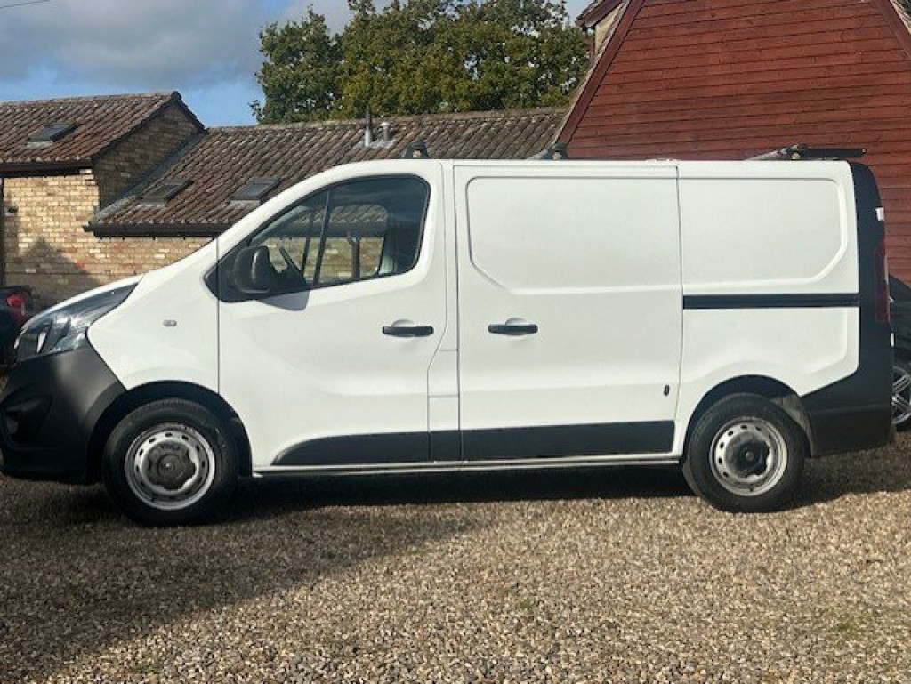 View VAUXHALL VIVARO 1.6 CDTi 2700