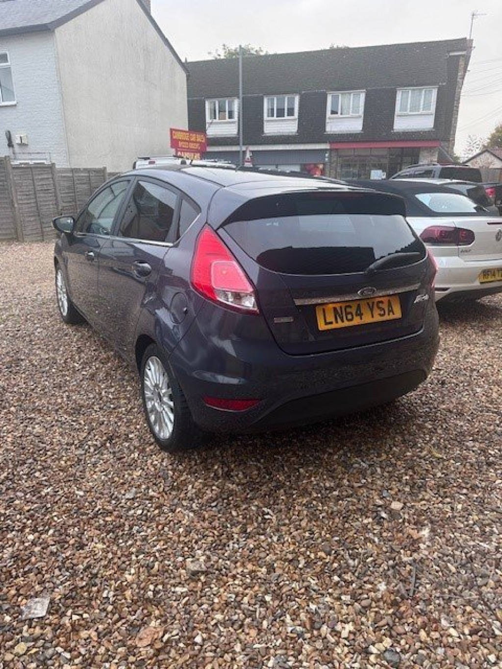 View FORD FIESTA 1.0 T EcoBoost Titanium
