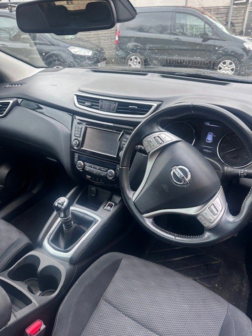View NISSAN QASHQAI 1.2 DIG-T N-Connecta