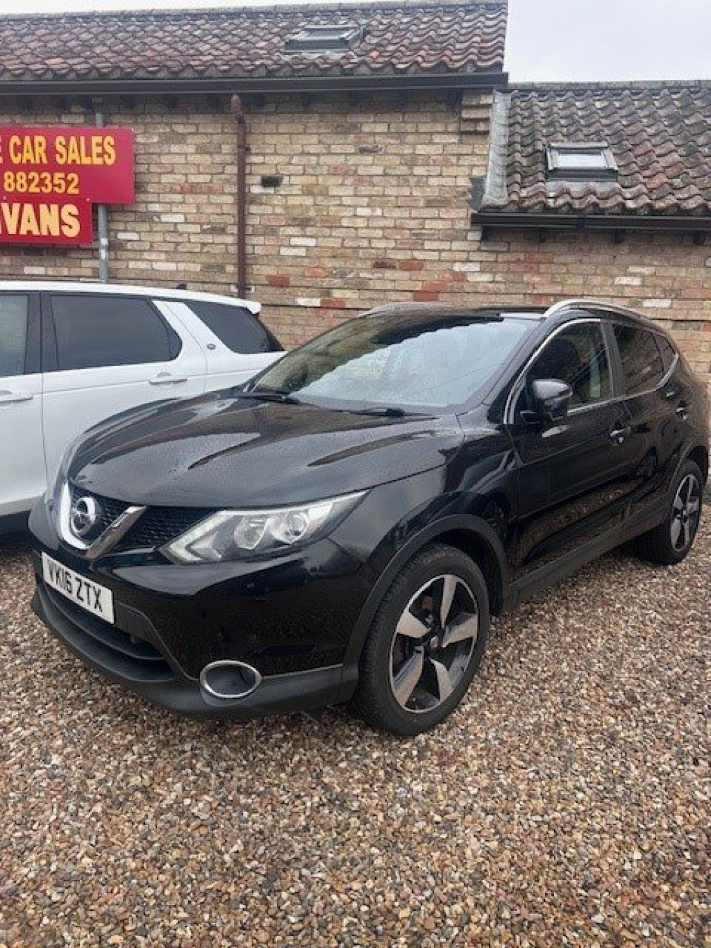 View NISSAN QASHQAI 1.2 DIG-T N-Connecta