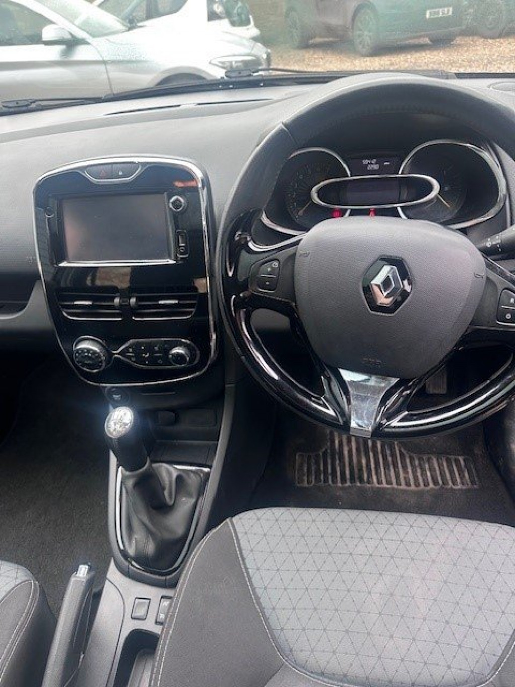 RENAULT CLIO