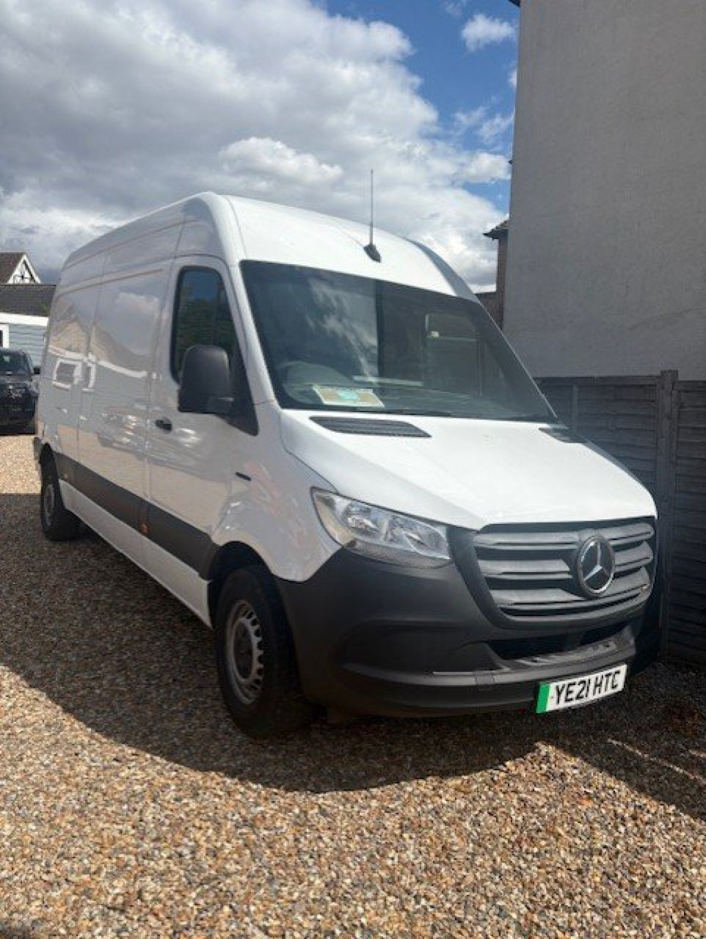 View MERCEDES-BENZ ESPRINTER 55kWh Progressive