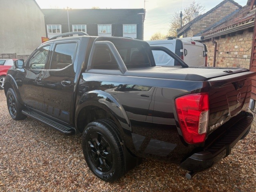 View NISSAN NAVARA 2.3 dCi N-Guard