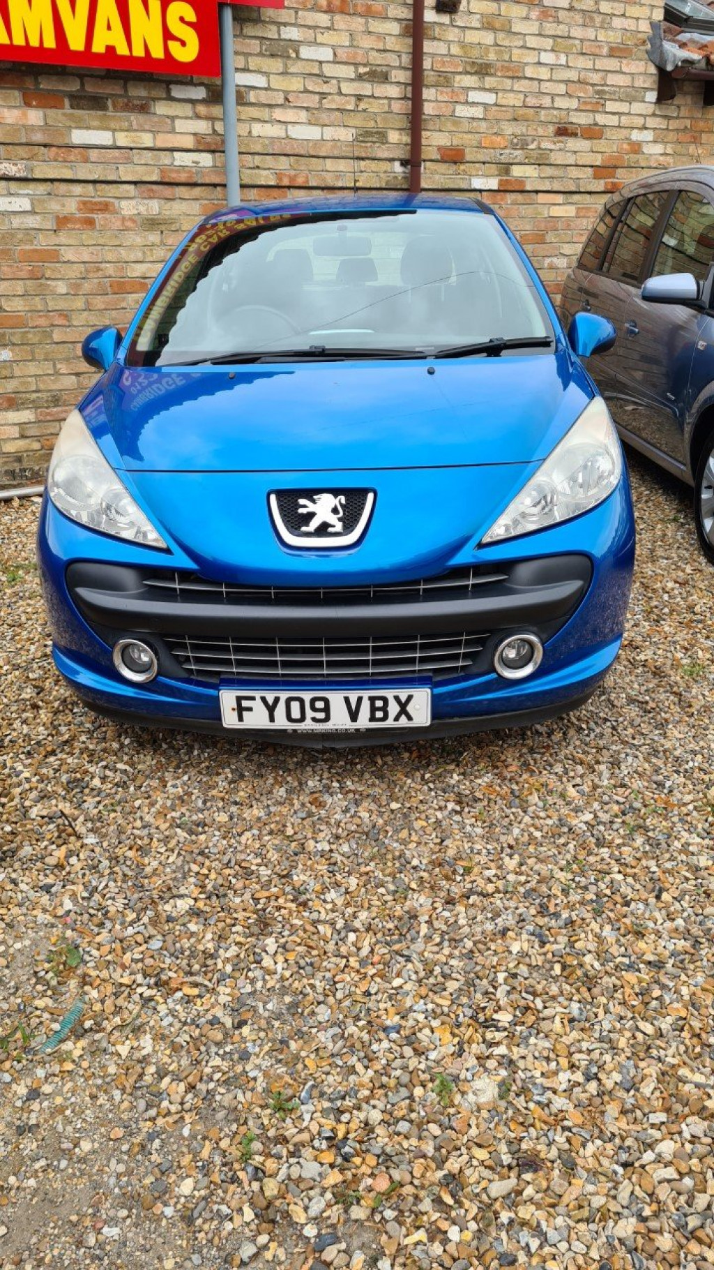 View PEUGEOT 207  M:Play
