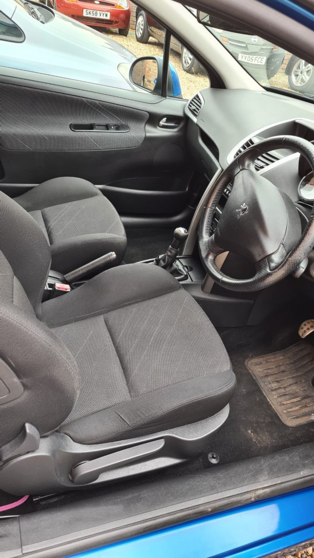 View PEUGEOT 207  M:Play