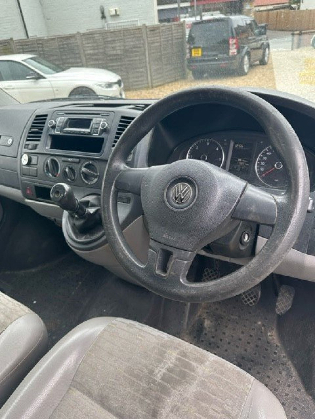 VOLKSWAGEN TRANSPORTER
