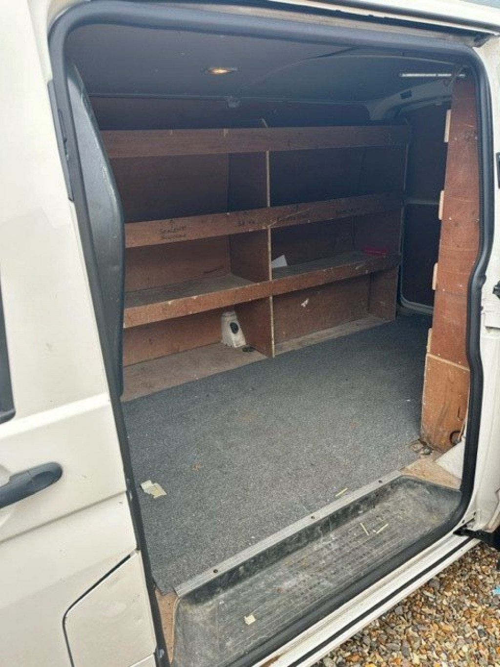 VOLKSWAGEN TRANSPORTER