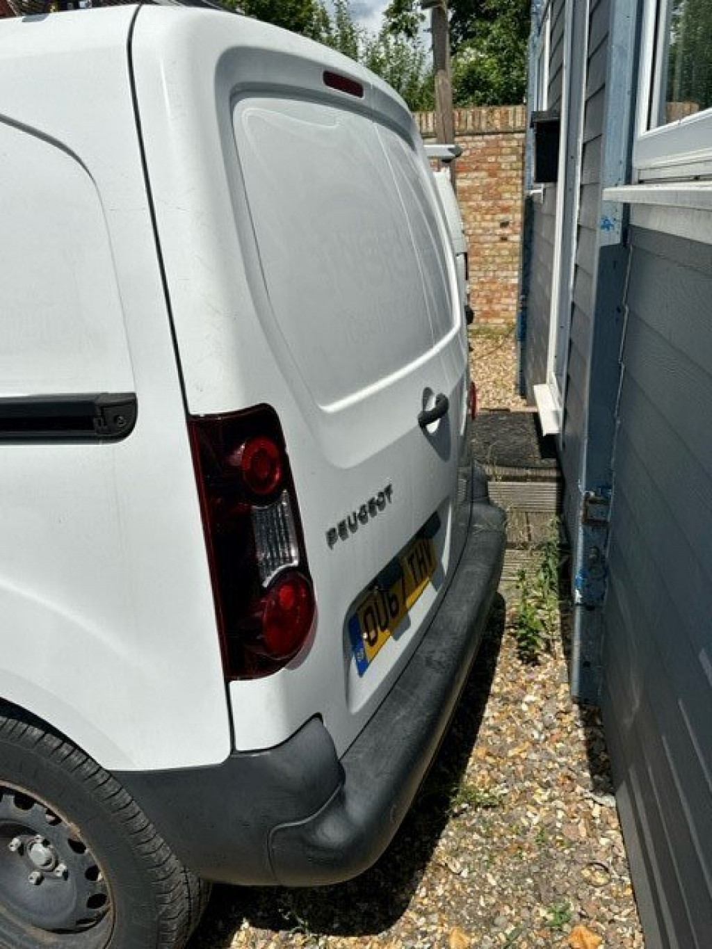PEUGEOT PARTNER