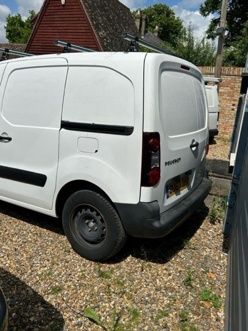 PEUGEOT PARTNER