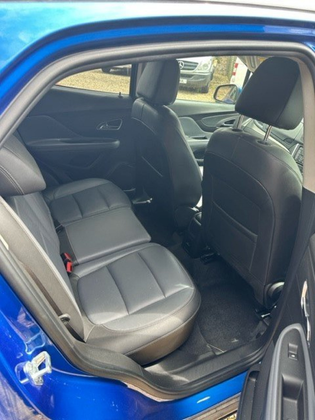 VAUXHALL MOKKA