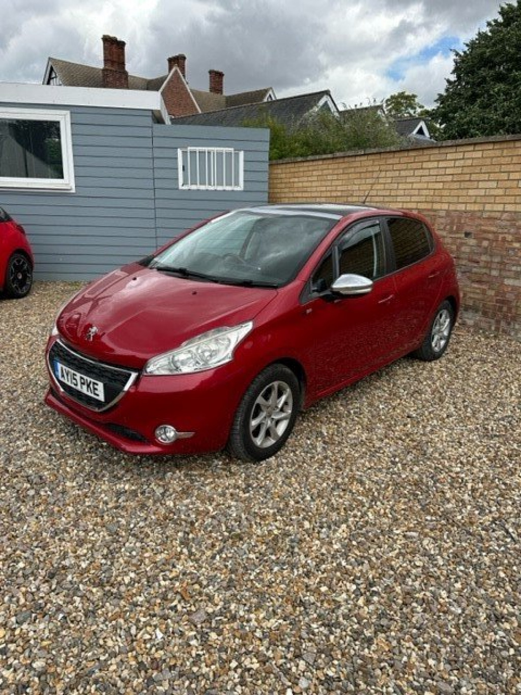 View PEUGEOT 208 HDI STYLE