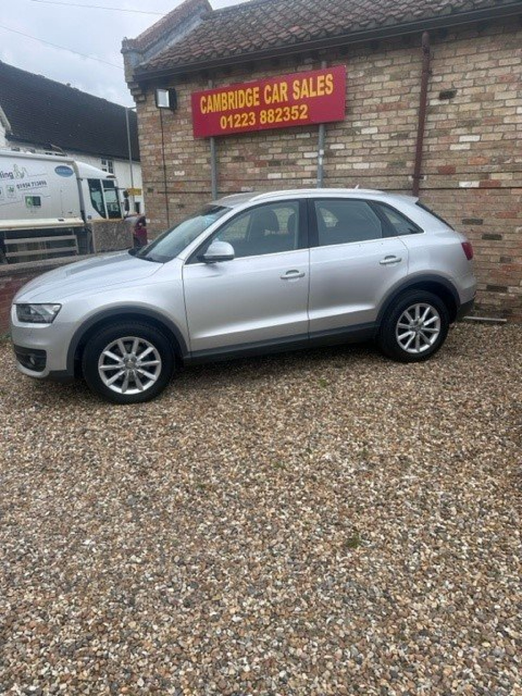 View AUDI Q3 TDI SE