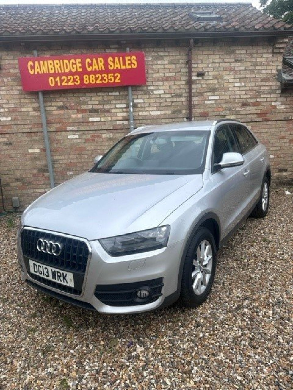 View AUDI Q3 TDI SE