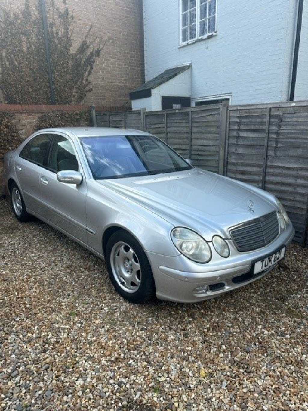 View MERCEDES-BENZ E CLASS E220 CDI CLASSIC