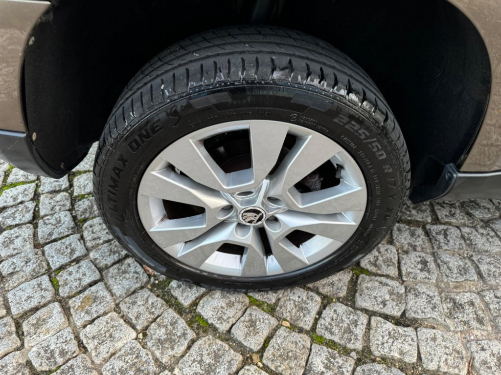 SKODA YETI