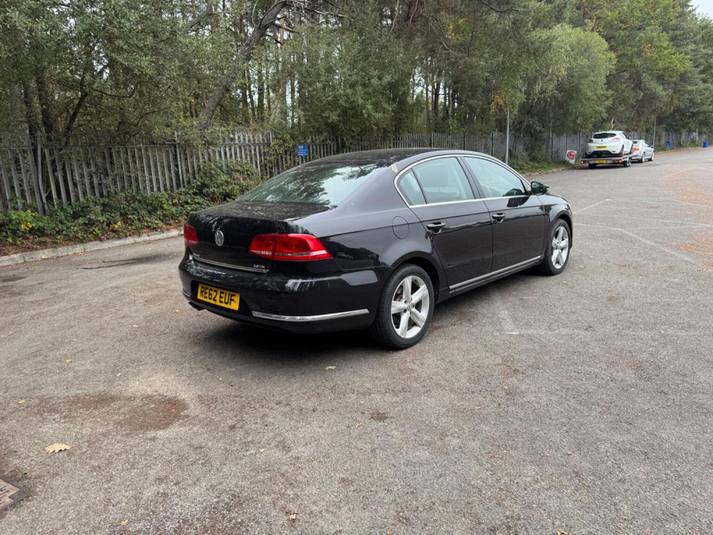 VOLKSWAGEN PASSAT