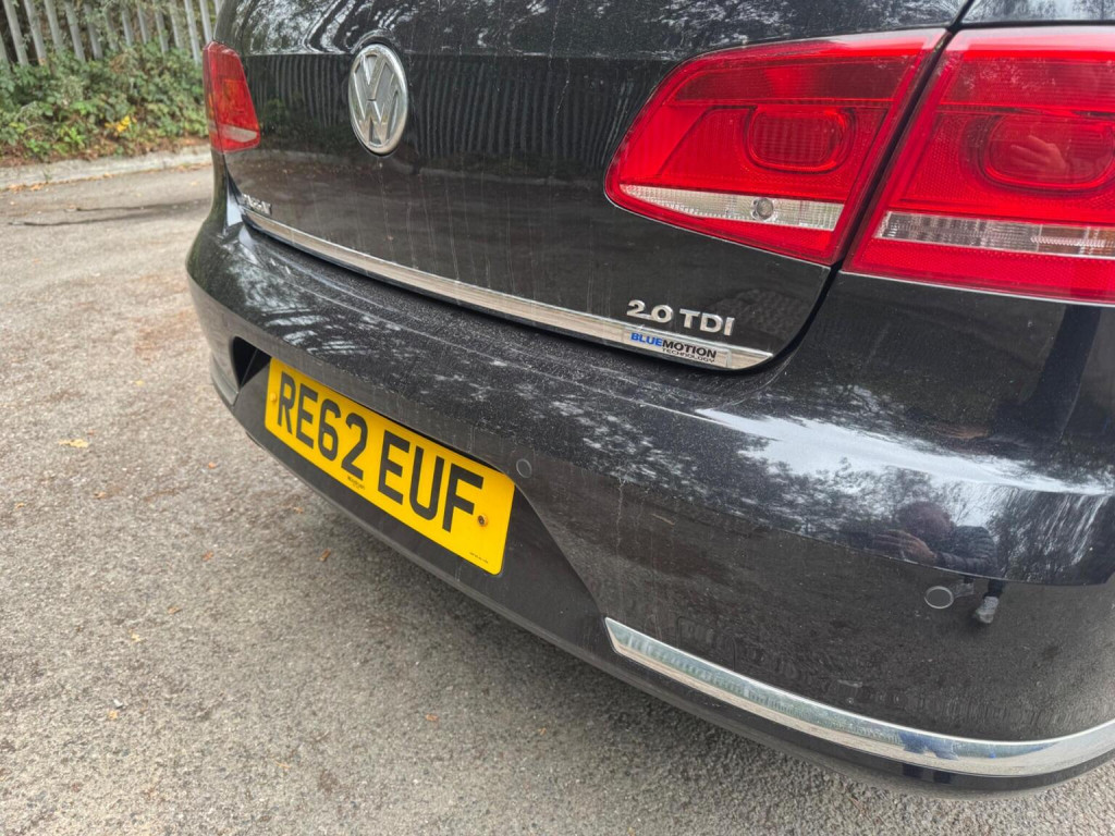VOLKSWAGEN PASSAT