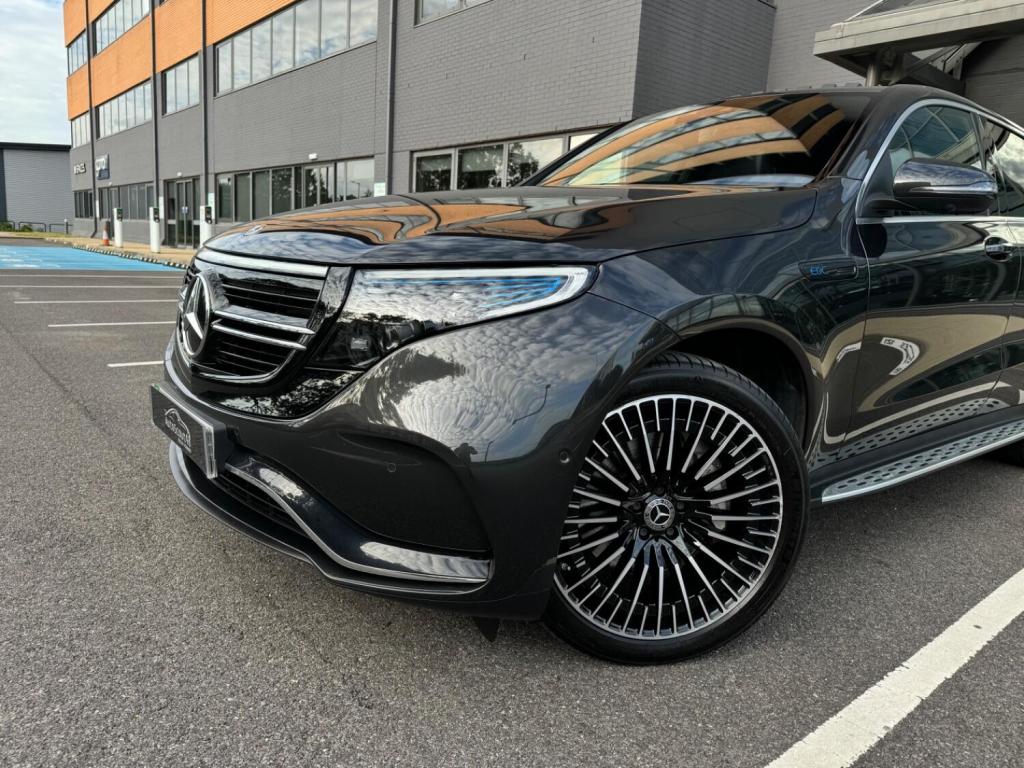 MERCEDES-BENZ EQC