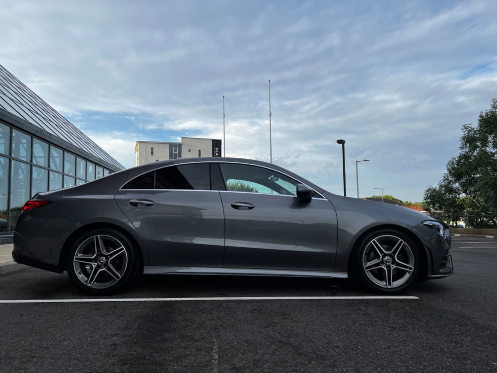 MERCEDES-BENZ CLA