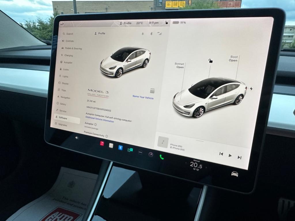 TESLA MODEL 3