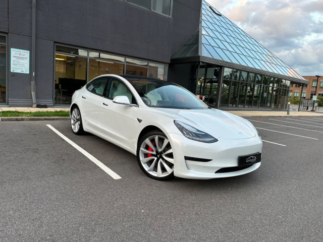TESLA MODEL 3 PERFORMANCE AWD