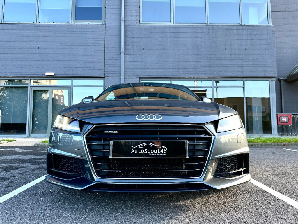 AUDI TT