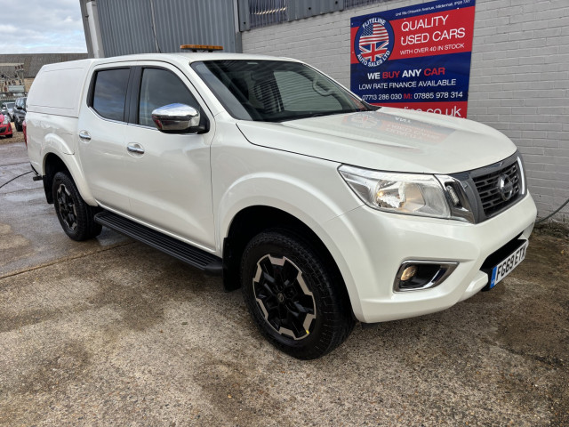 NISSAN NAVARA 2.3 dCi N-Connecta