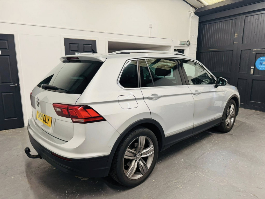 View VOLKSWAGEN TIGUAN 2.0 TDI Match