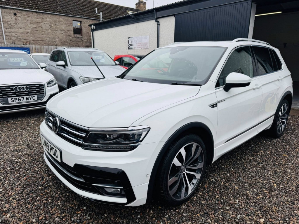View VOLKSWAGEN TIGUAN 2.0 TDI R-Line Tech
