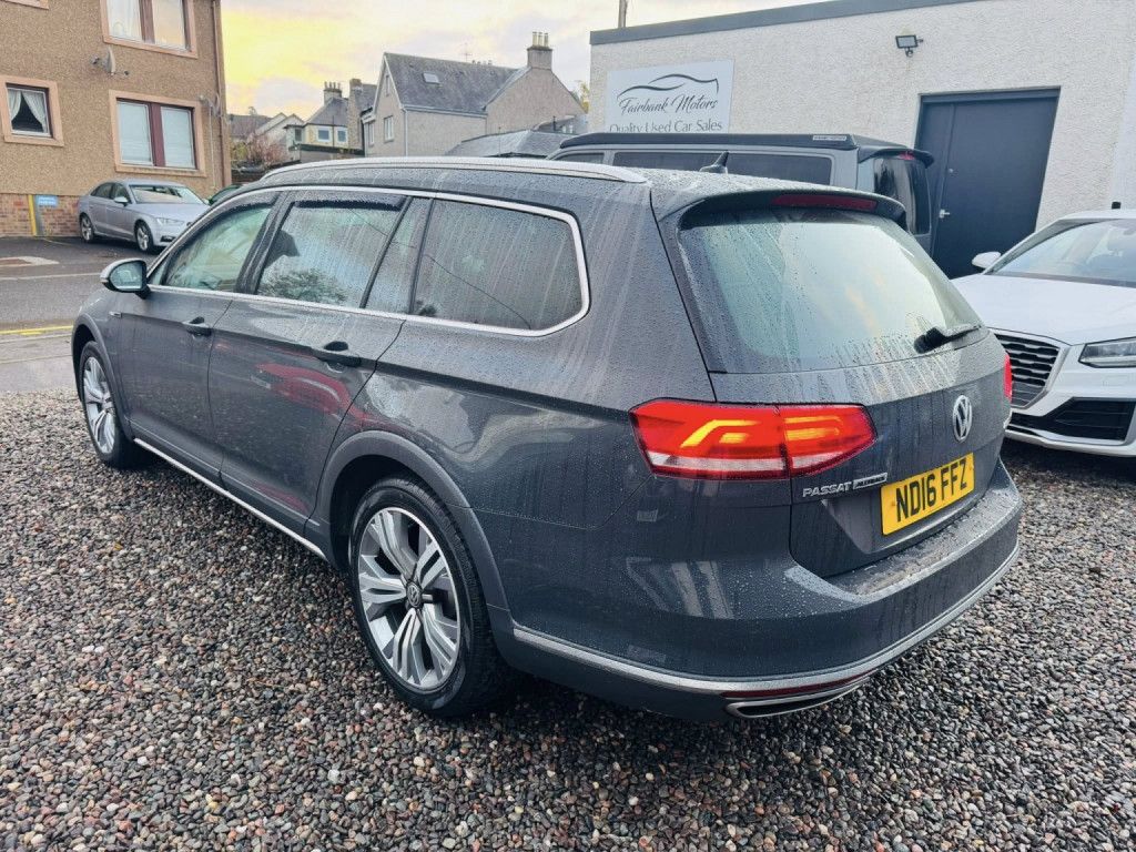 View VOLKSWAGEN PASSAT 2.0 TDI BlueMotion Tech Alltrack
