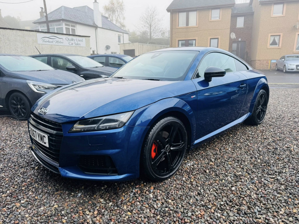 View AUDI TT 2.0 TFSI Black Edition