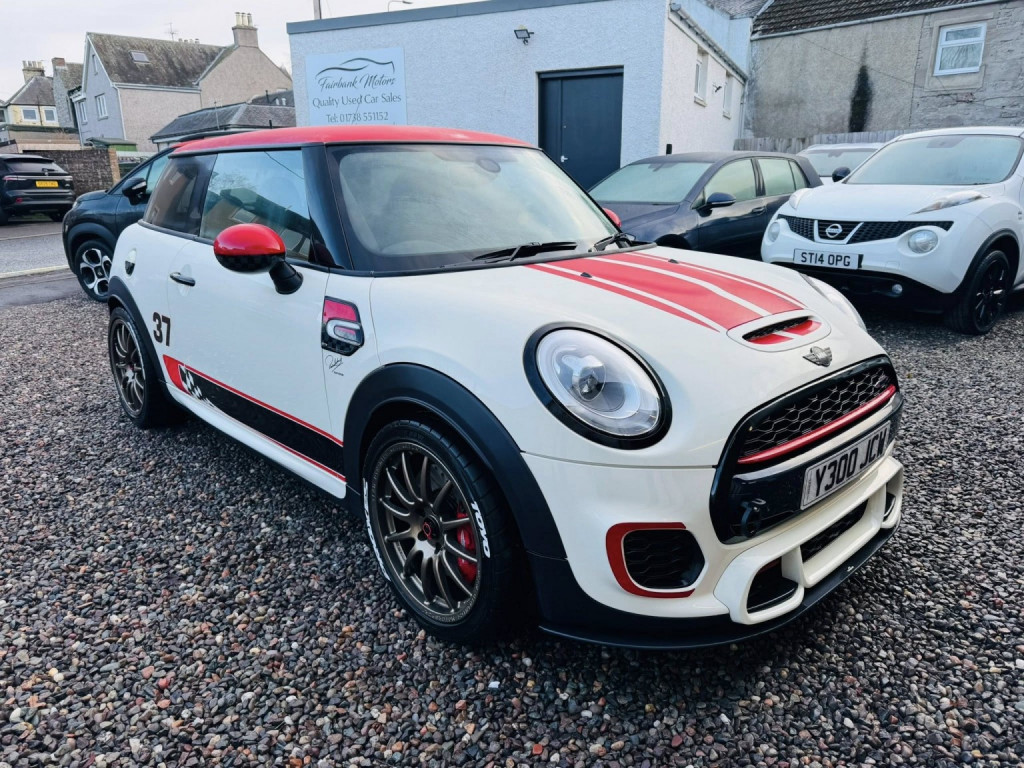 View MINI HATCH 2.0 John Cooper Works 3-Door Hatch