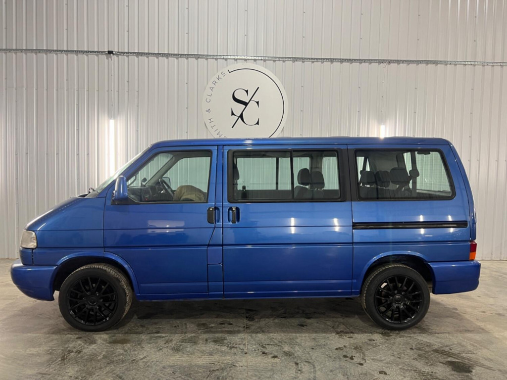 VOLKSWAGEN CARAVELLE