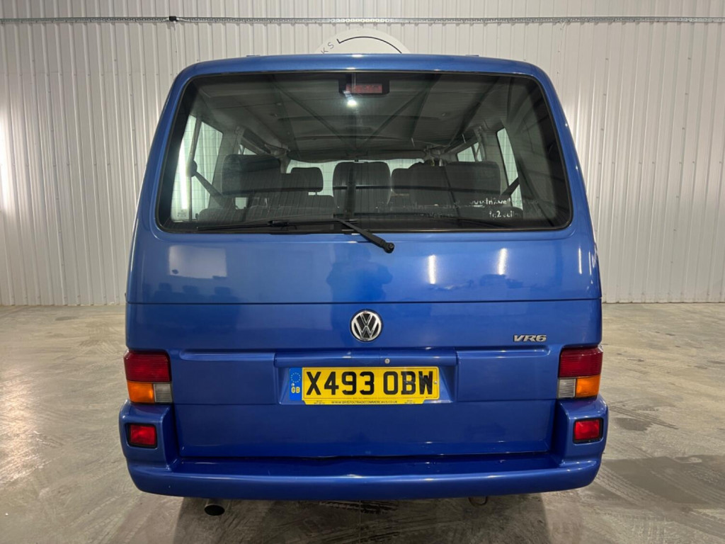 VOLKSWAGEN CARAVELLE