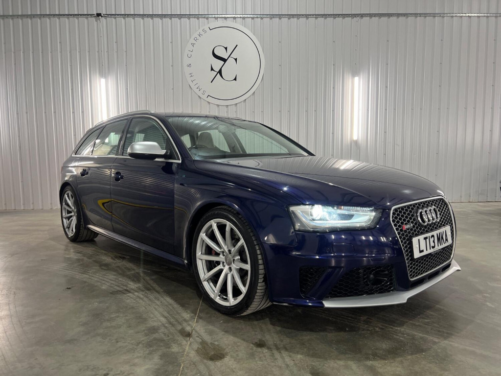 AUDI RS4