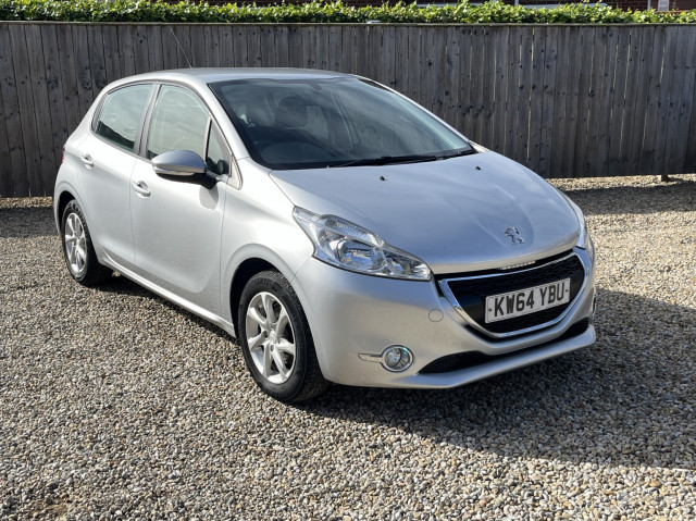 PEUGEOT 208 1.4 HDi Active