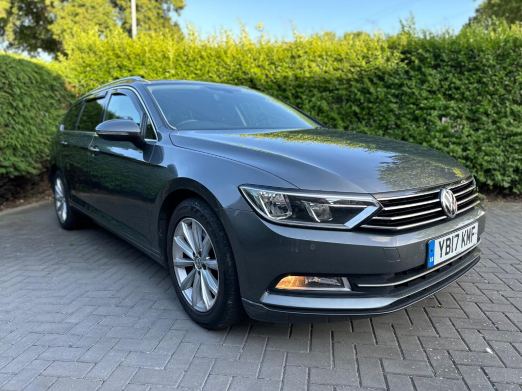 View VOLKSWAGEN PASSAT 2.0 TDI SE Business