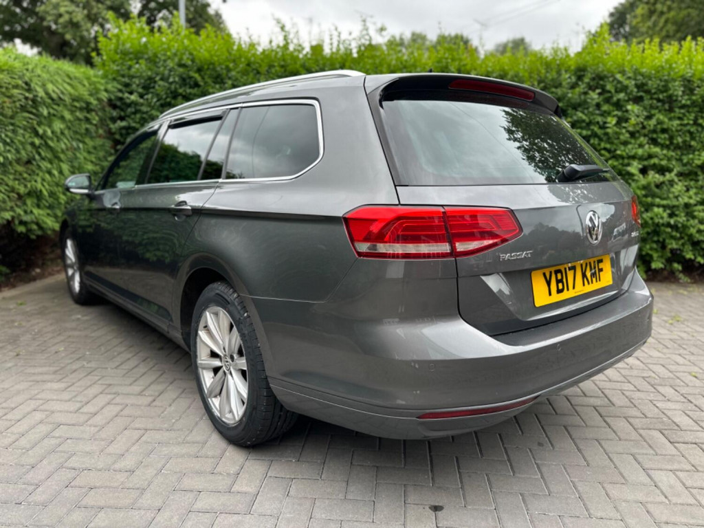 View VOLKSWAGEN PASSAT 2.0 TDI SE Business