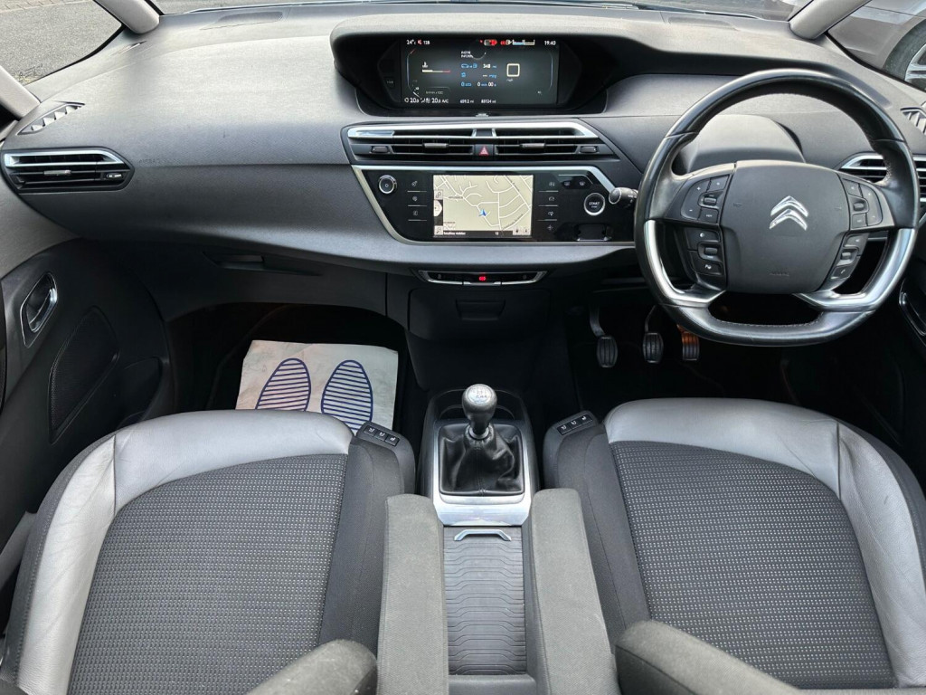 View CITROEN GRAND C4 PICASSO 1.6 e-HDi Airdream Exclusive+