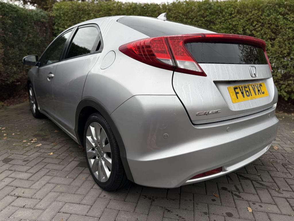 View HONDA CIVIC 1.8 i-VTEC EX GT