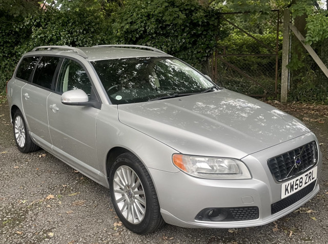 VOLVO V70 2.4 D SE RTI Nav