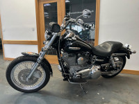 HARLEY-DAVIDSON Dyna