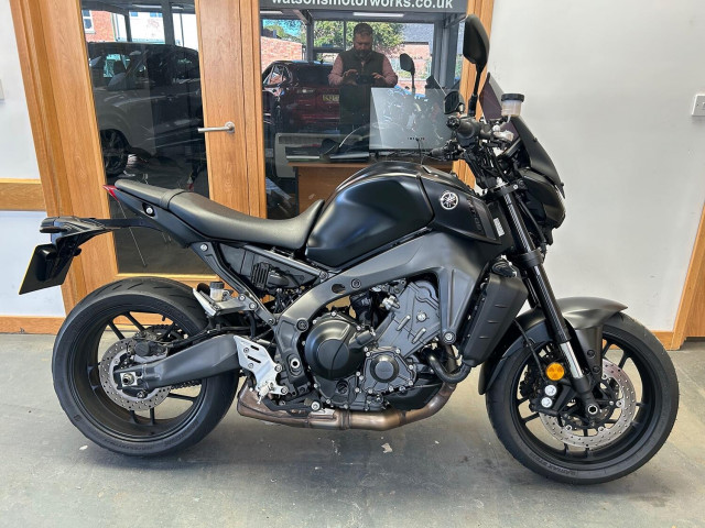YAMAHA MT-09