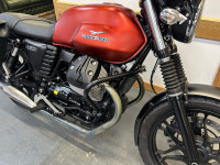 MOTO GUZZI V7