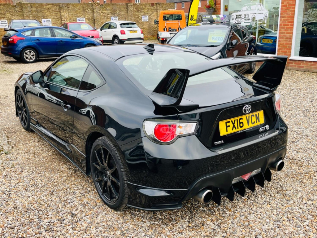 TOYOTA GT86