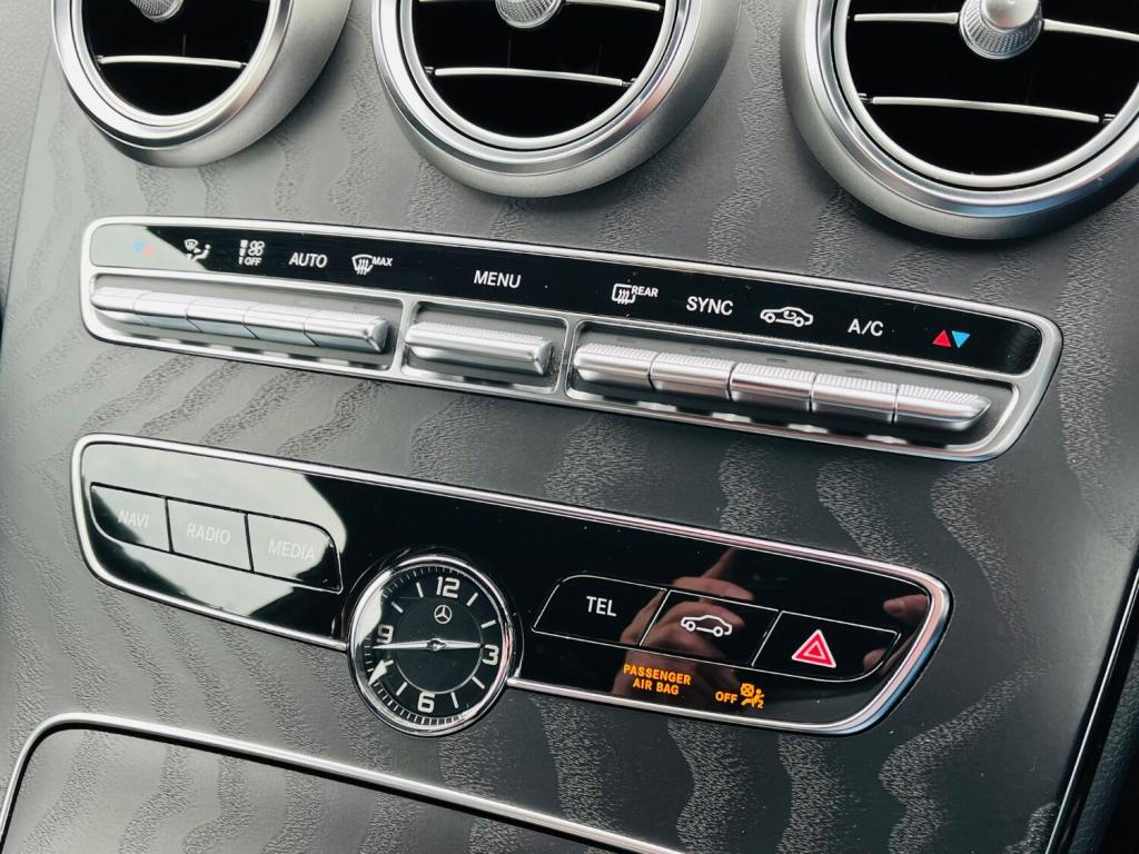 MERCEDES-BENZ C CLASS