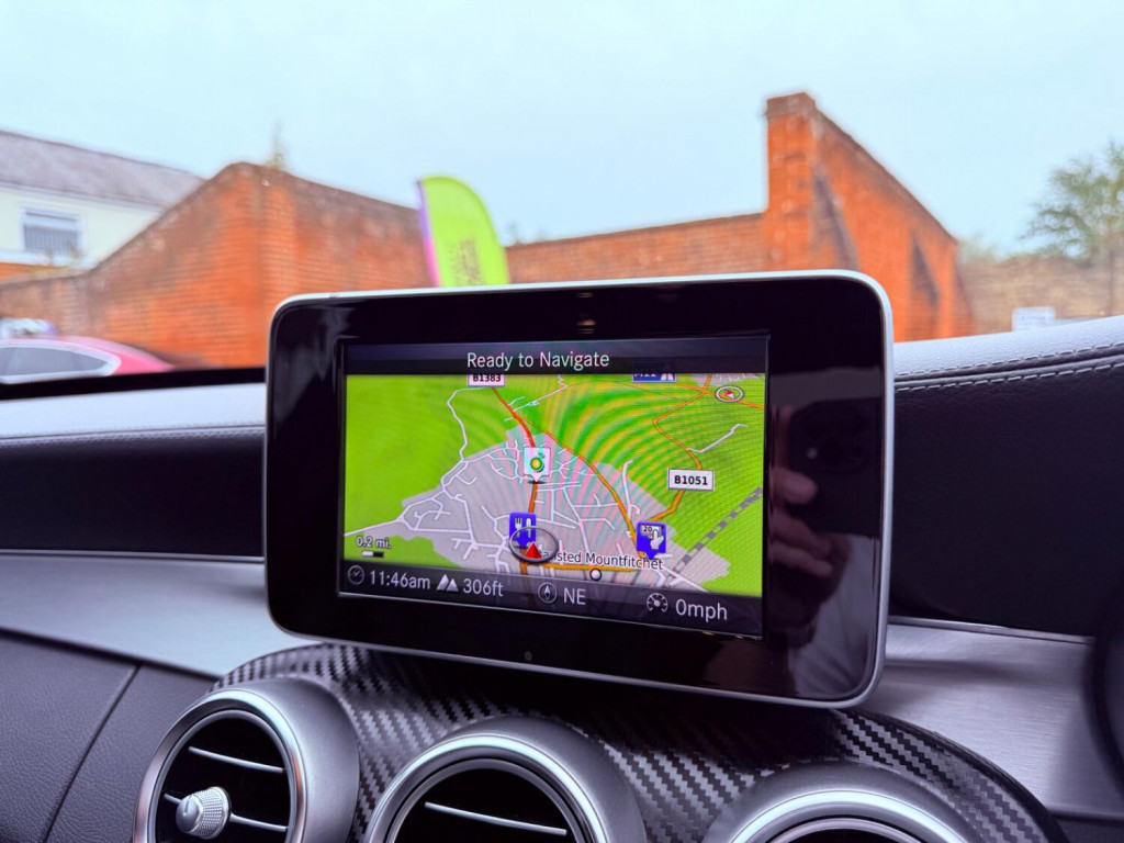 MERCEDES-BENZ C CLASS